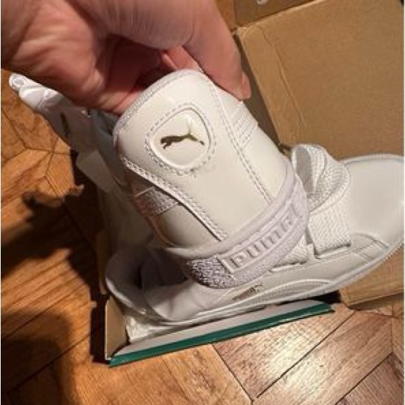 Puma sneaker with large bowknot US9.5 - Picture 5 of 6